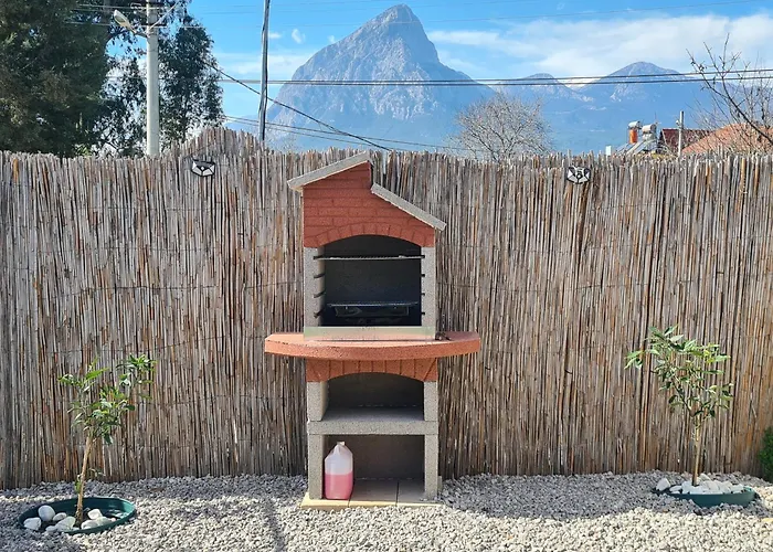 Orange House Private Garden Terrace Hot Tub Mountain Views Konyaalti *