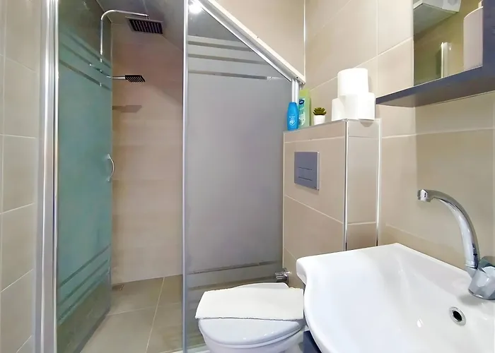 Orange House Private Garden Terrace Hot Tub Mountain Views Konyaalti * 安塔利亚