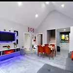 Orange House Private Garden Terrace Hot Tub Mountain Views Konyaalti *