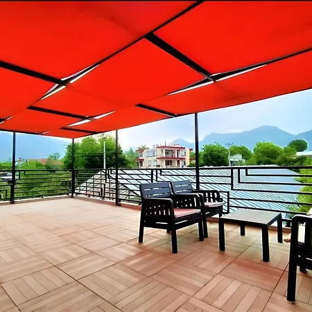 Orange House Private Garden Terrace Hot Tub Mountain Views Konyaalti Vilă Antalya
