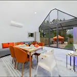 Orange House Private Garden Terrace Hot Tub Mountain Views Konyaalti