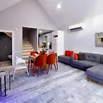 Villa Orange House Private Garden Terrace Hot Tub Mountain Views Konyaalti *