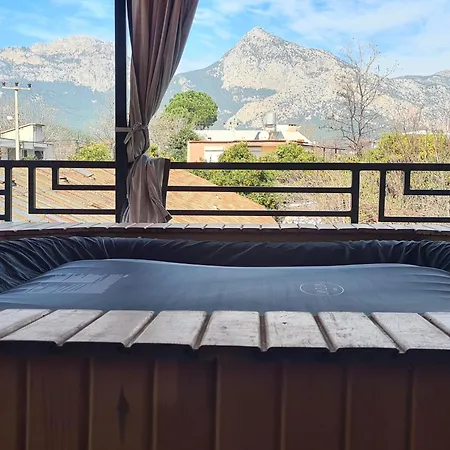 Orange House Private Garden Terrace Hot Tub Mountain Views Konyaalti